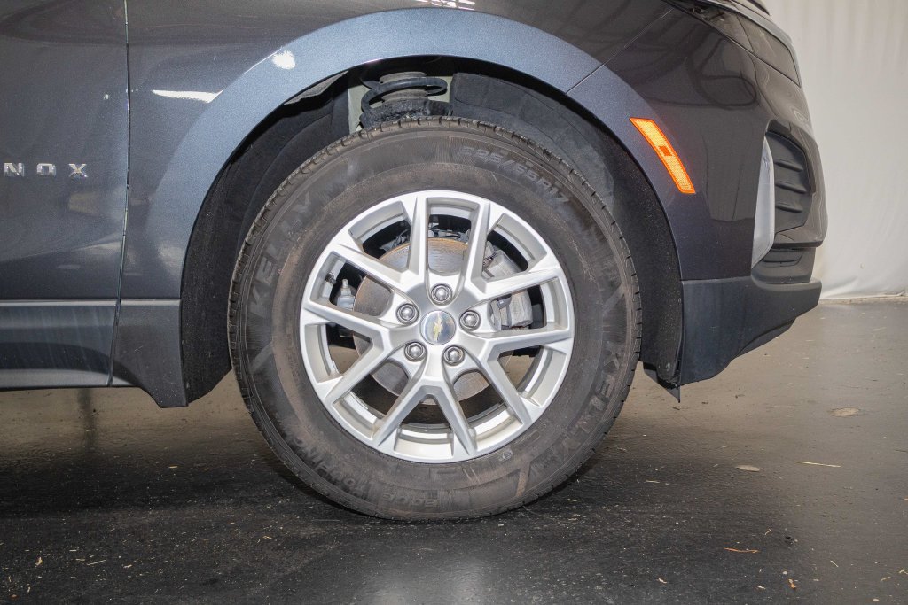 Used 2022 Chevrolet Equinox LT AWD/4WD image 9