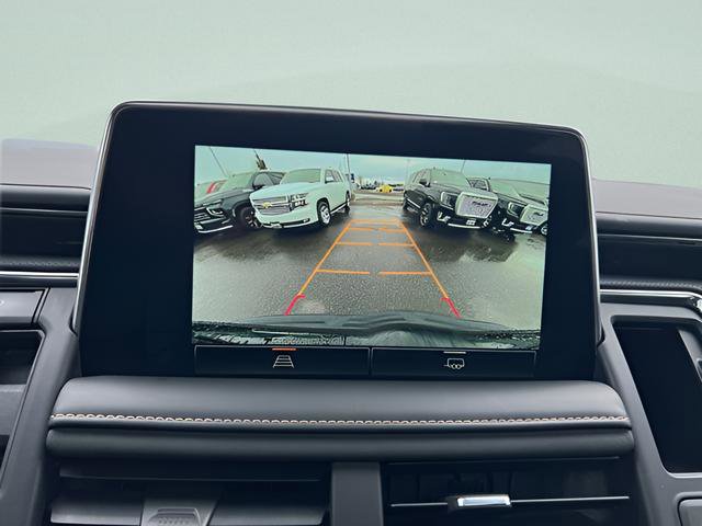 Used 2022 GMC Yukon AT4 AWD/4WD image 18