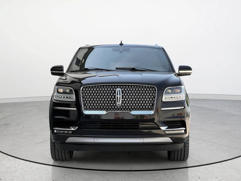 Used 2021 Lincoln Navigator L Reserve AWD/4WD image 4