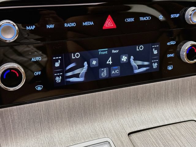 Used 2025 Genesis G80 2.5T Advanced AWD/4WD image 16