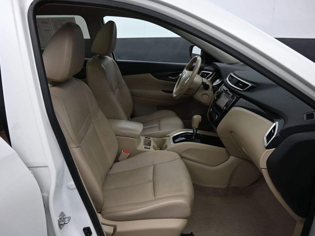 Used 2014 Nissan Rogue SL w/ SL Premium Package image 25