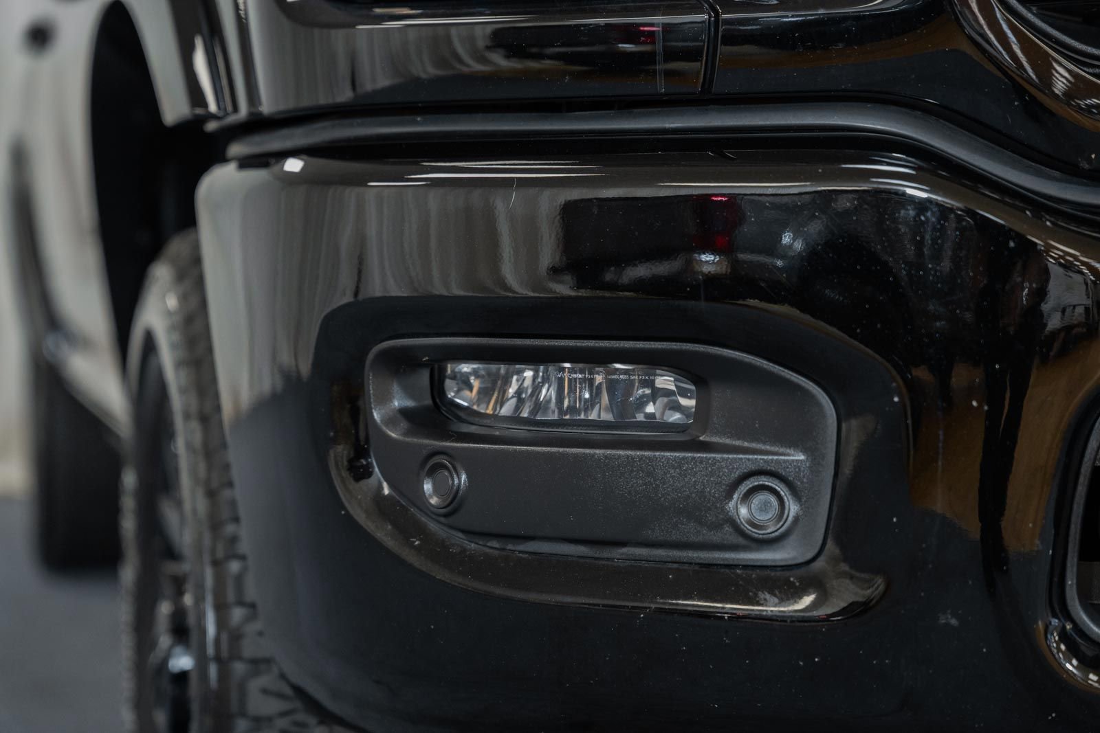 Used 2025 RAM 2500 Limited AWD/4WD image 18