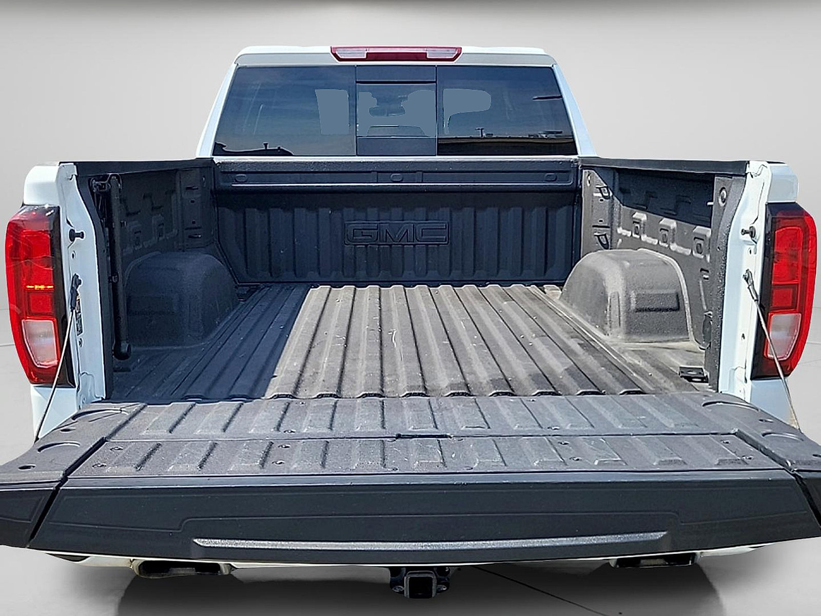 Used 2024 GMC Sierra 1500 Elevation w/ Elevation Premium Package AWD/4WD image 30