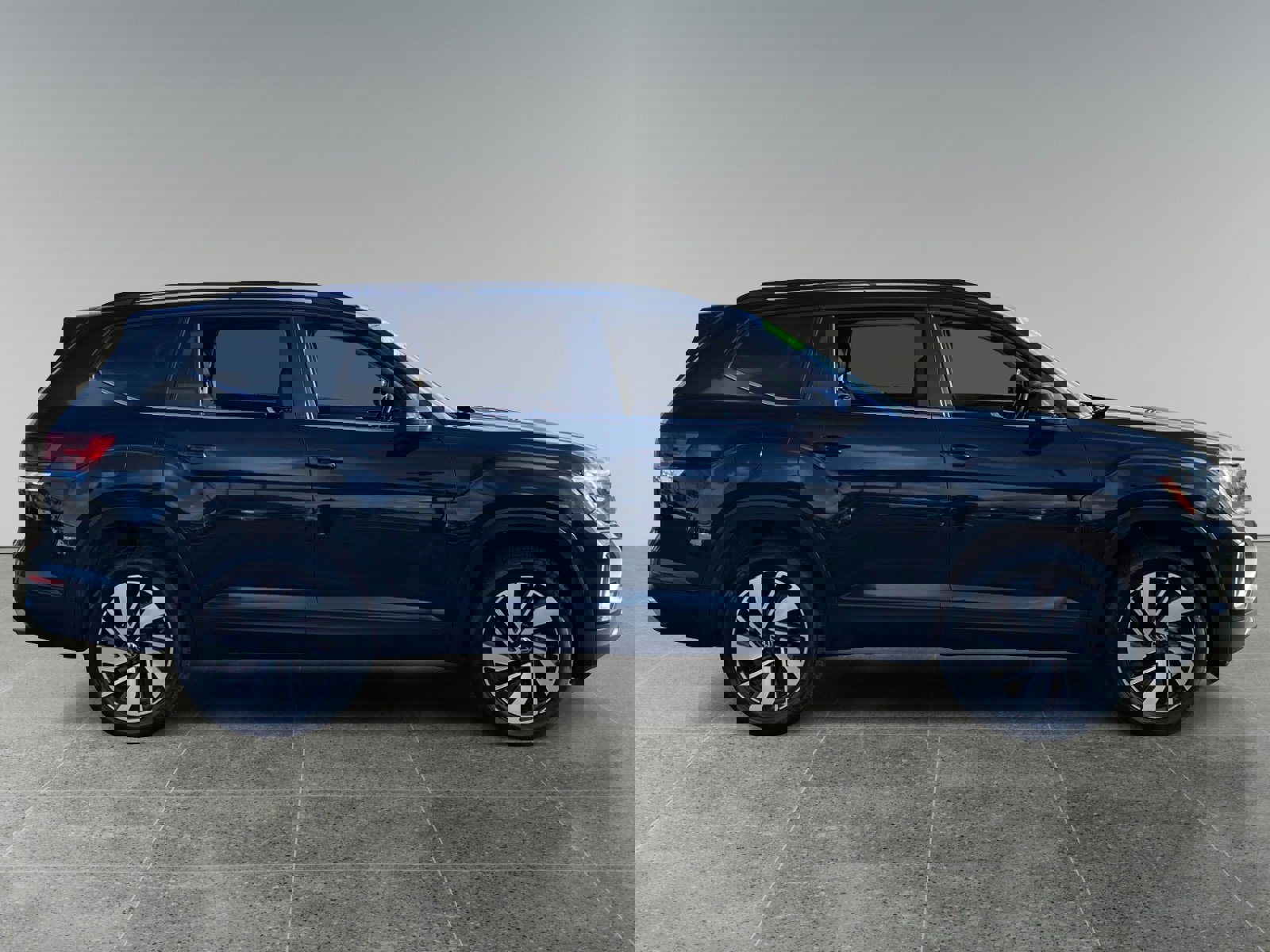 Used 2024 Volkswagen Atlas SE AWD/4WD image 6