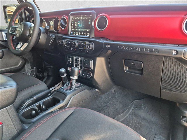 Used 2023 Jeep Wrangler Unlimited Rubicon w/ Cold Weather Group AWD/4WD image 22