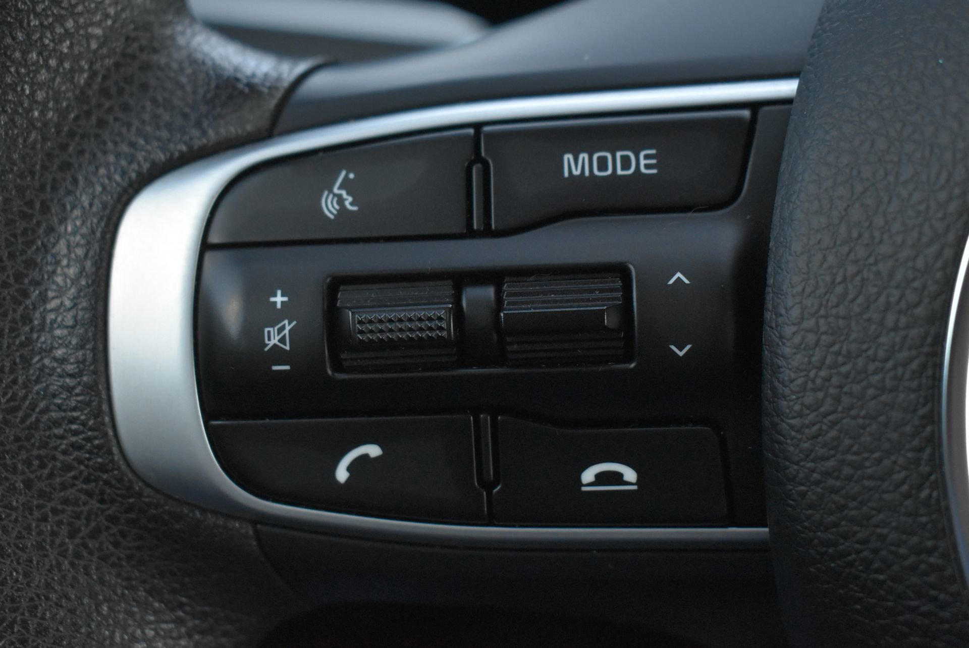 Used 2023 Kia K5 LXS image 18