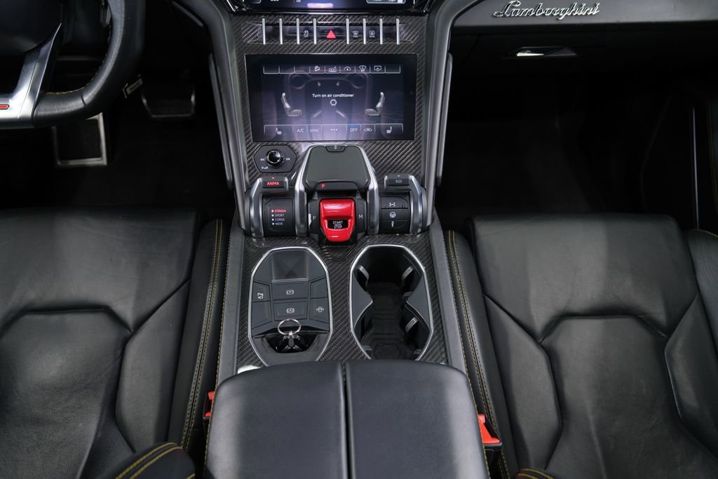 Used 2021 Lamborghini Urus image 63