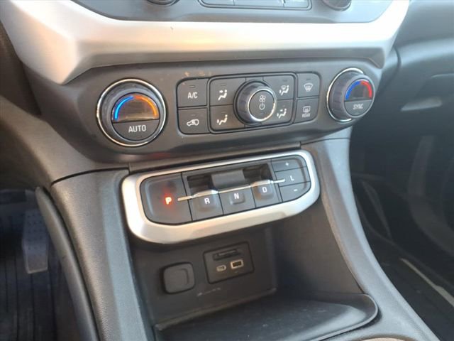 Used 2022 GMC Acadia SLE w/ Driver Convenience Package image 15