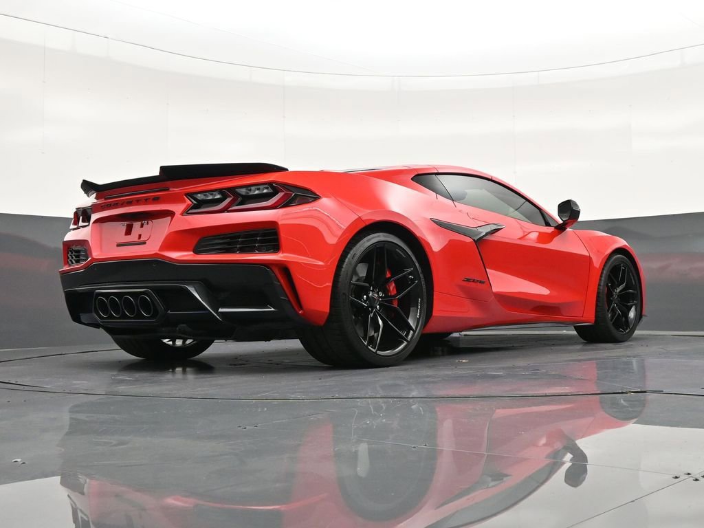 Used 2026 Chevrolet Corvette Z06 w/ Stealth Interior Trim Package image 27