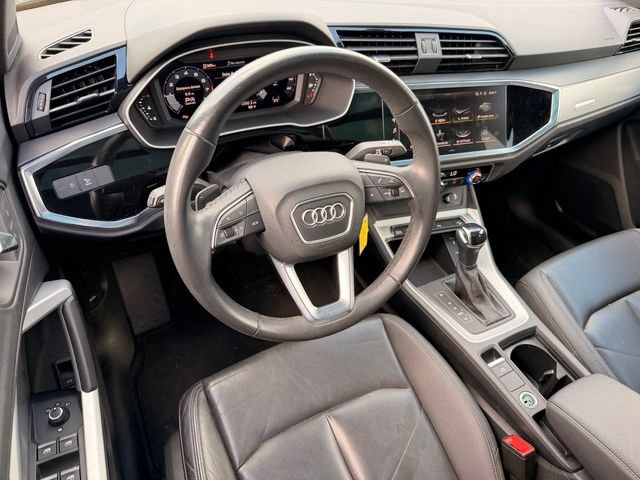 Used 2025 Audi Q3 2.0T Premium AWD/4WD image 19