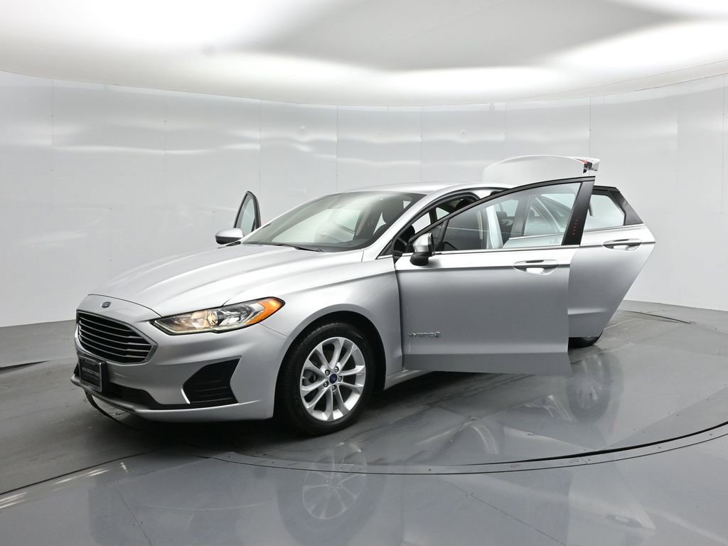 Certified 2019 Ford Fusion SE FWD image 29