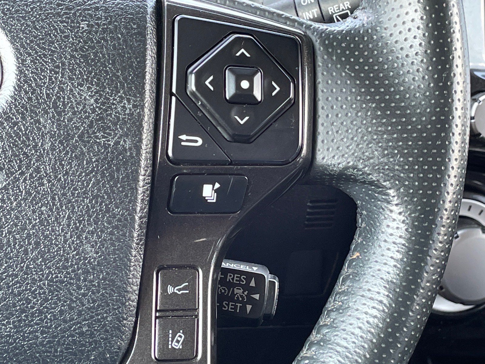 Used 2021 Toyota 4Runner TRD Off-Road AWD/4WD image 14