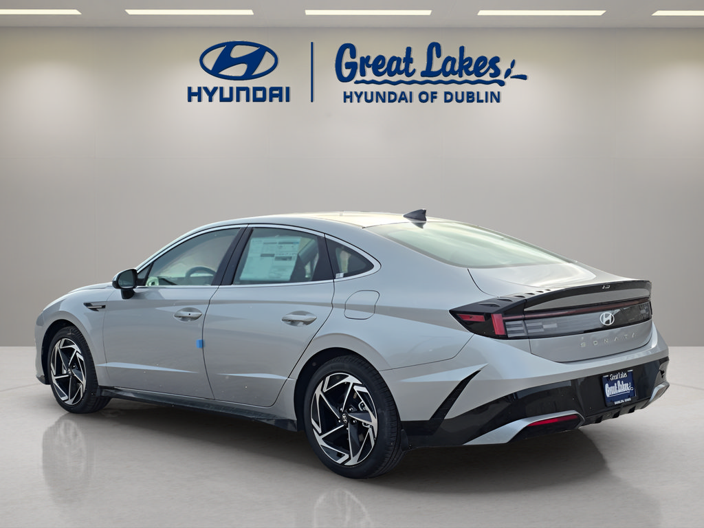 New 2026 Hyundai Sonata SEL FWD image 3