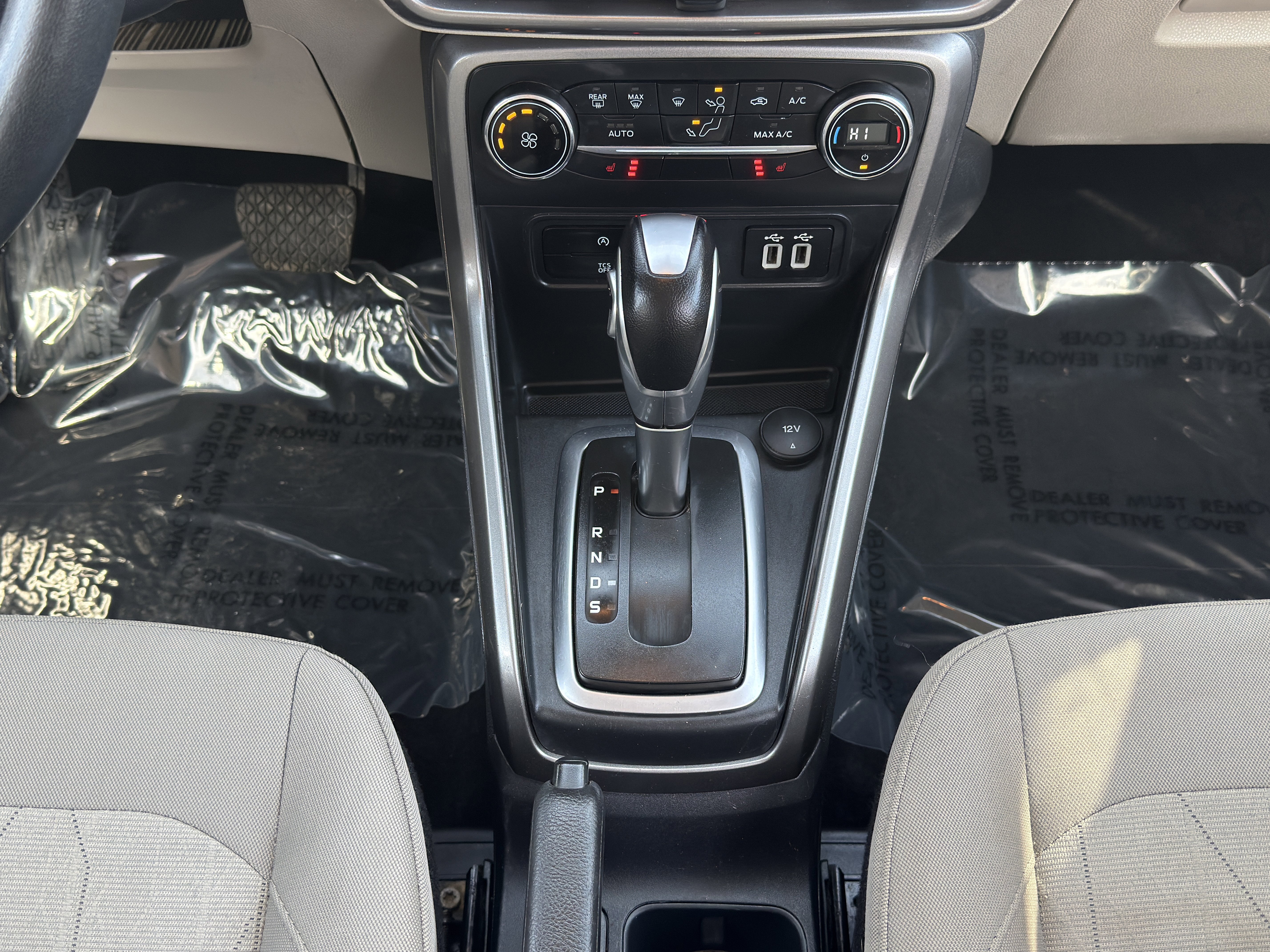 Used 2019 Ford EcoSport SE w/ SE Convenience Package image 28