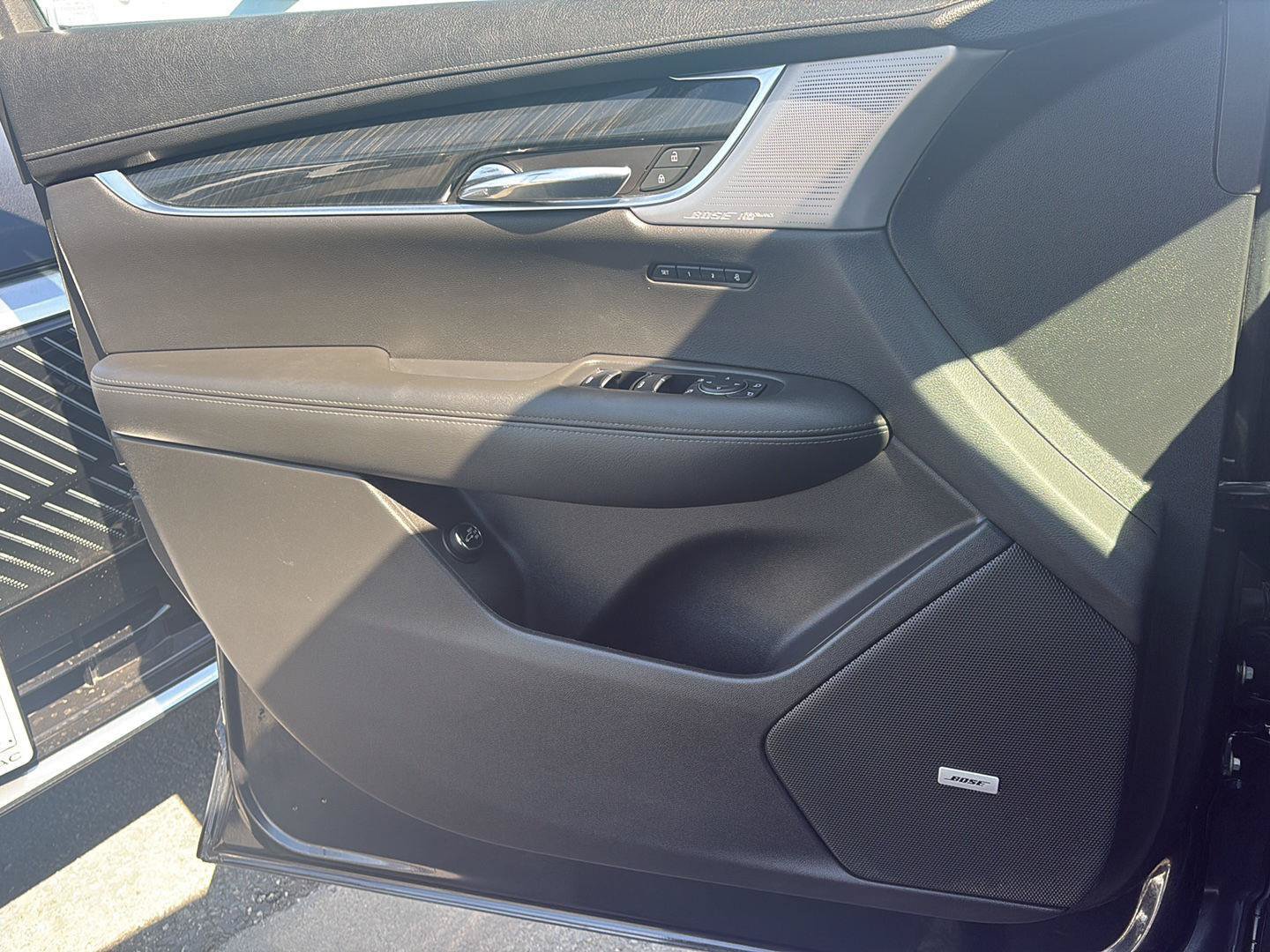 Used 2020 Cadillac XT6 Premium Luxury AWD/4WD image 24
