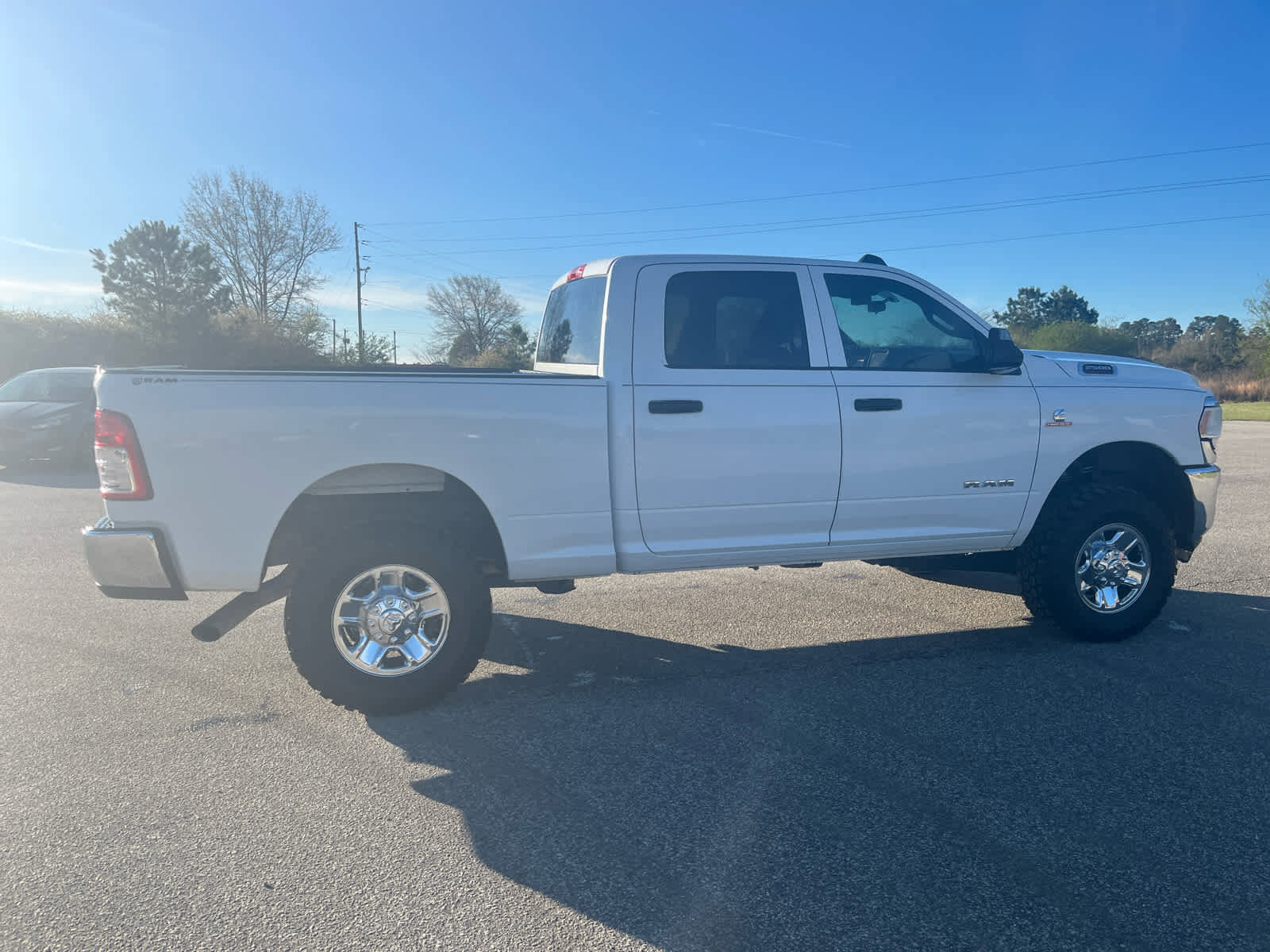 Used 2022 RAM 2500 Tradesman w/ Chrome Appearance Group image 6