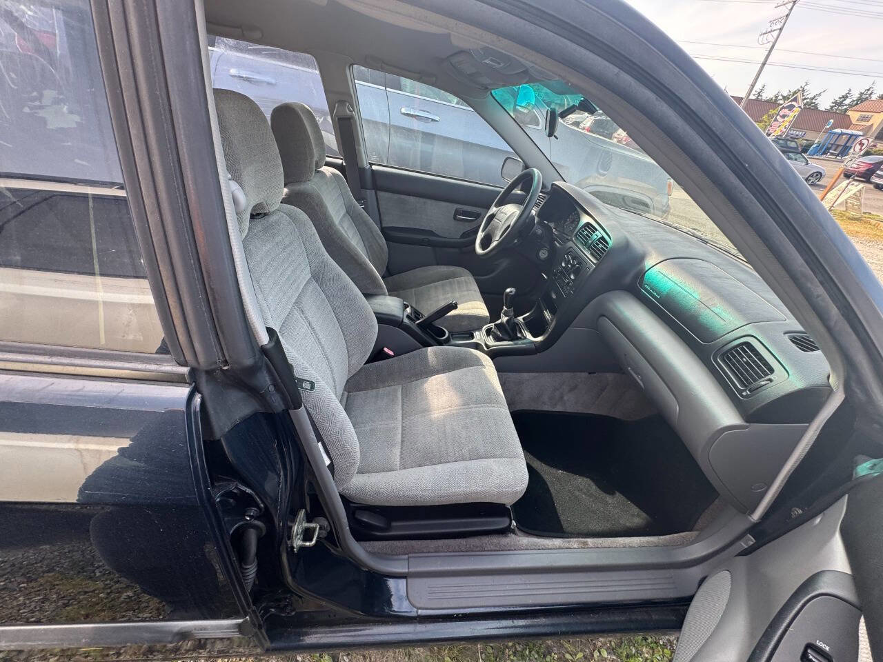 Used 2001 Subaru Legacy L image 22