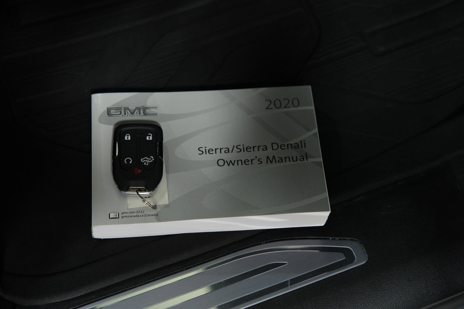 Used 2020 GMC Sierra 1500 SLT w/ SLT Premium Plus Package image 41