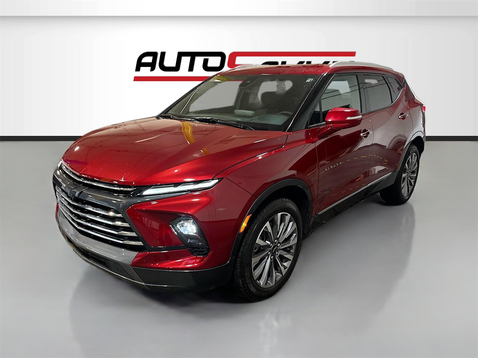 Used 2025 Chevrolet Blazer Premier w/ Driver Confidence II Package image 3