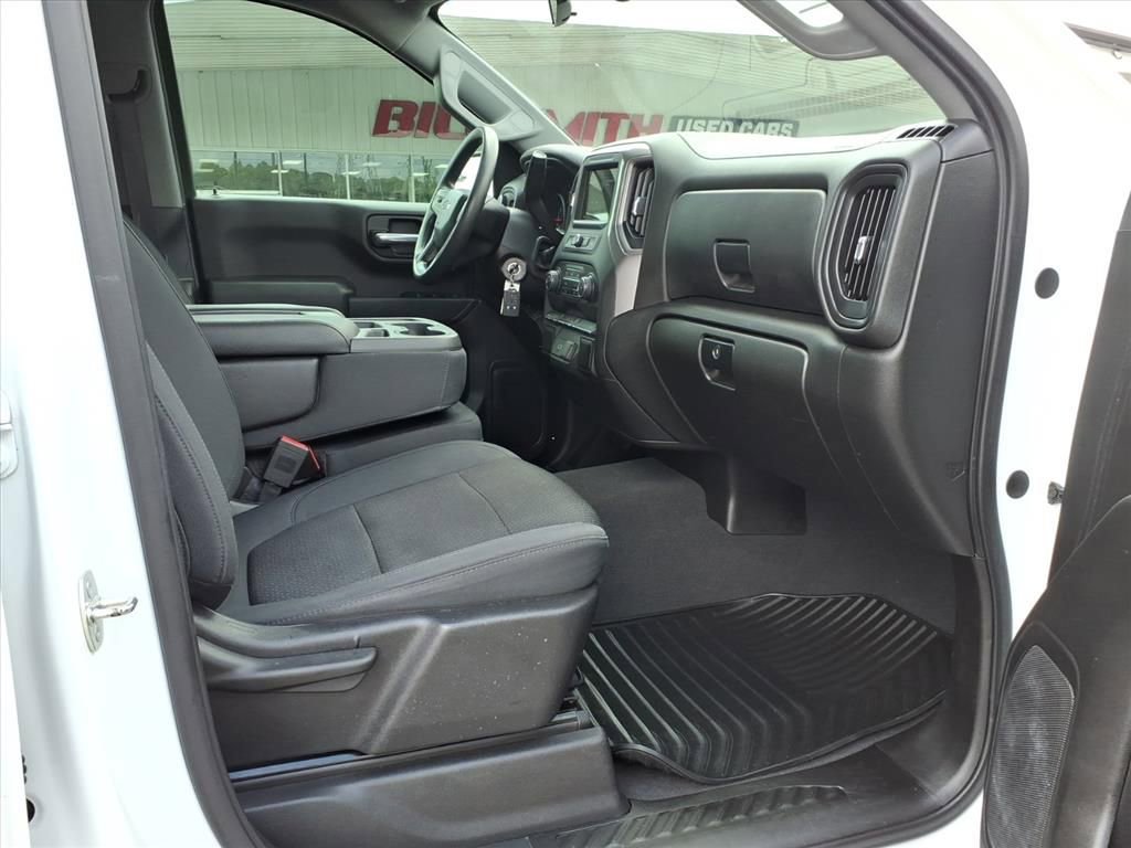 Used 2019 Chevrolet Silverado 1500 Custom Trail Boss AWD/4WD image 11