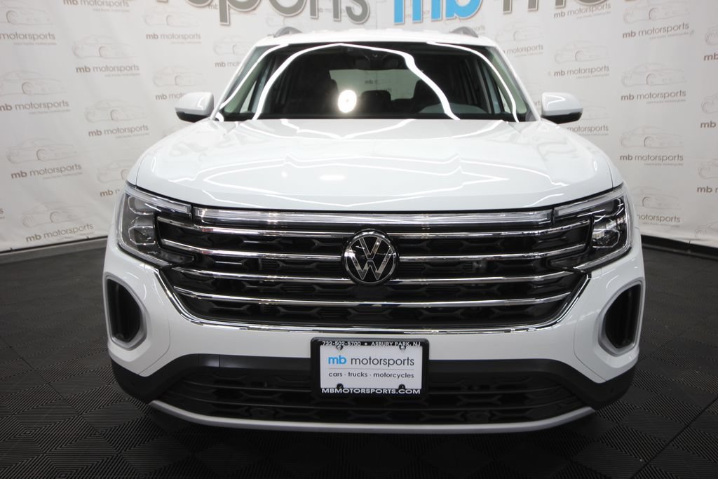 Used 2025 Volkswagen Atlas SE AWD/4WD image 12