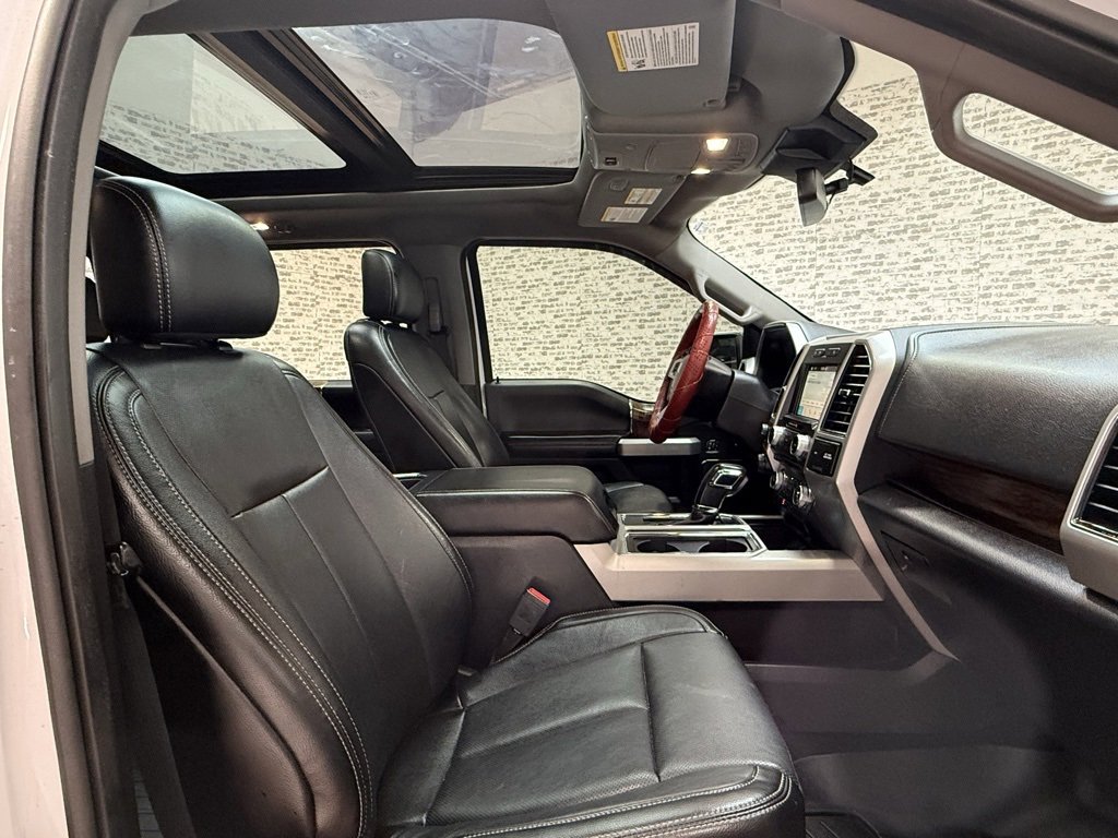 Used 2018 Ford F150 Lariat w/ Equipment Group 502A Luxury image 9