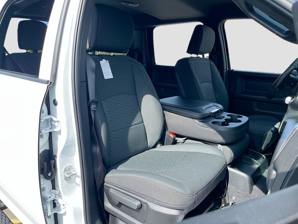New 2026 RAM 3500 Tradesman AWD/4WD image 26