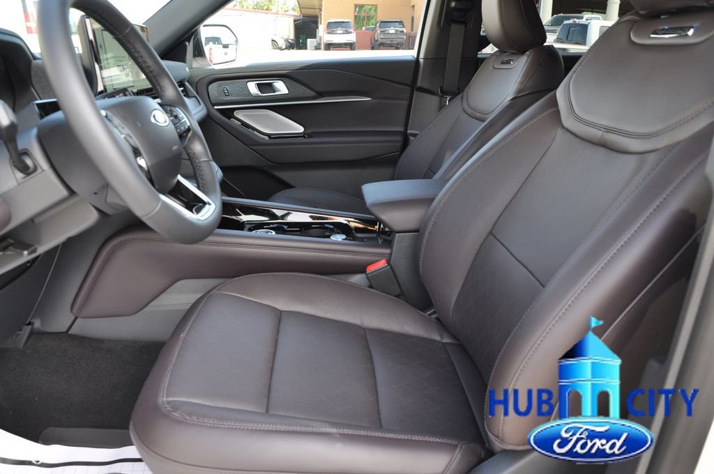 New 2026 Ford Explorer Platinum RWD image 10
