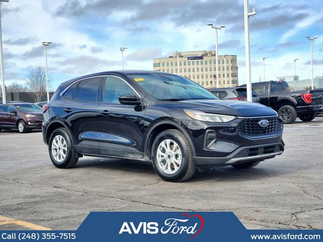 Certified 2023 Ford Escape Active w/ Tech Pack #2 image 2