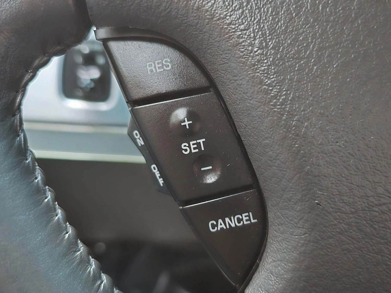 Used 2002 Ford Thunderbird Convertible 2D image 24