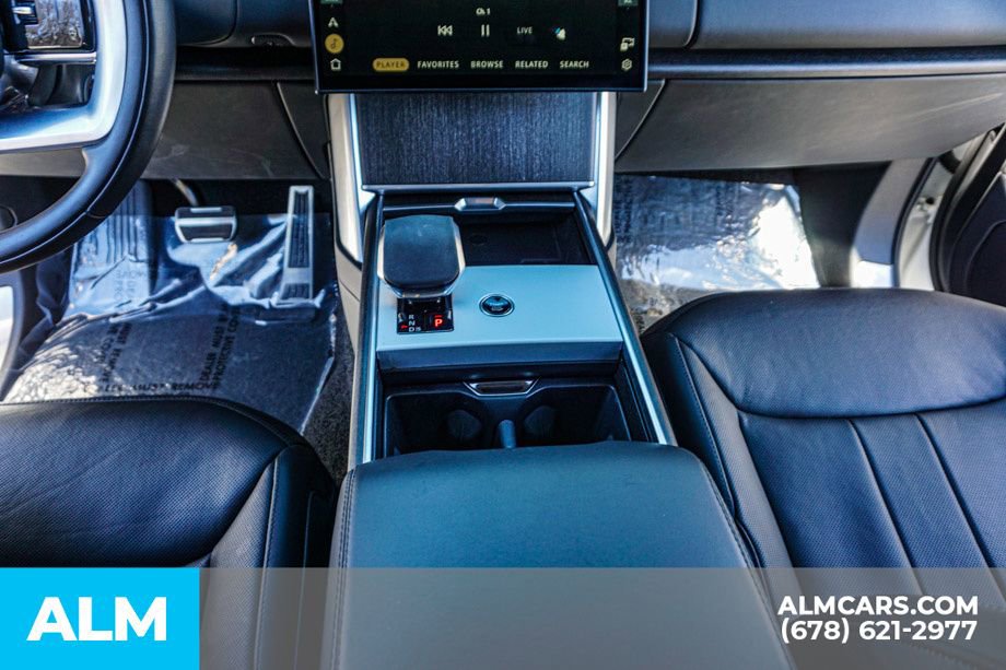 Used 2024 Land Rover Range Rover SE image 38