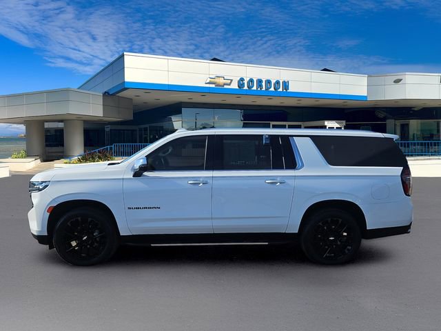 Used 2023 Chevrolet Suburban Premier w/ Max Trailering Package image 3