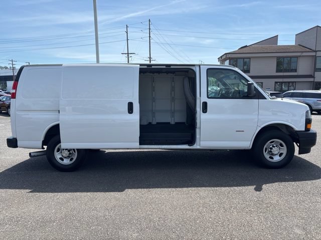 Used 2021 Chevrolet Express 2500 Extended w/ Driver Convenience Package RWD image 27