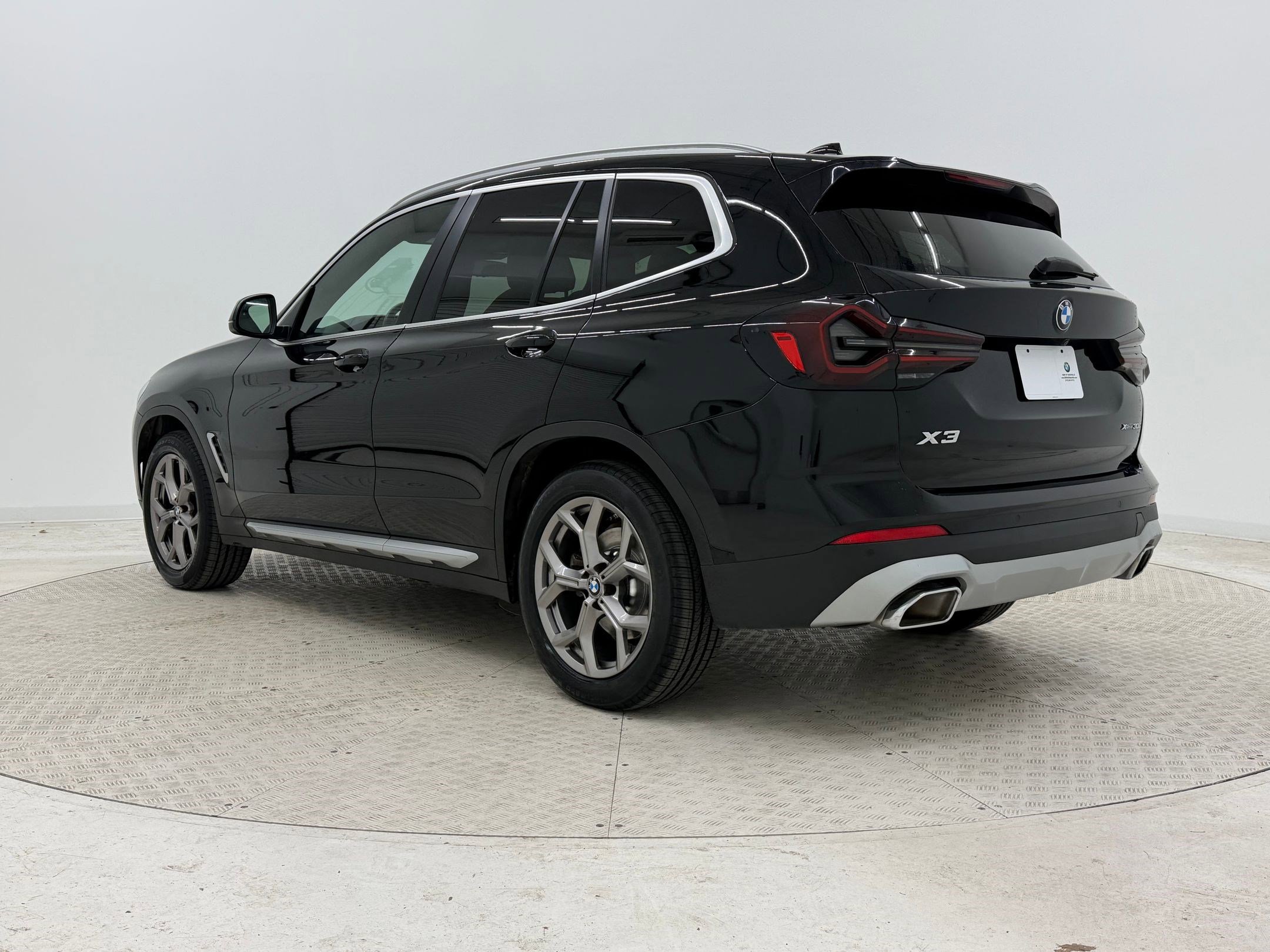 Used 2022 BMW X3 xDrive30i w/ Convenience Package image 3