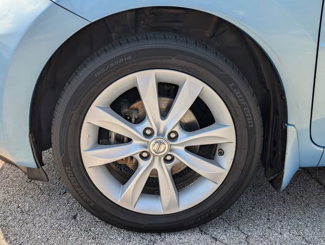 Used 2014 Nissan Versa Note SV w/ SL Package image 2