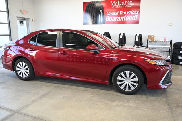 Used 2021 Toyota Camry LE FWD image 4