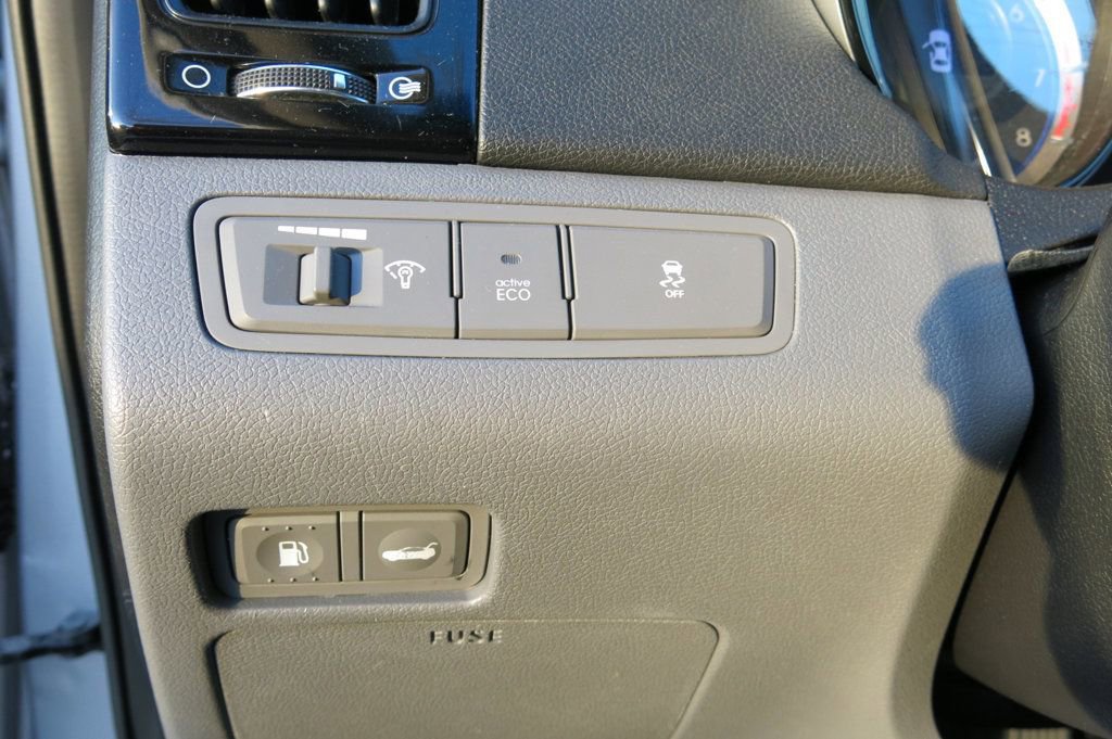 Used 2013 Hyundai Sonata Limited w/ Premium Pkg image 22