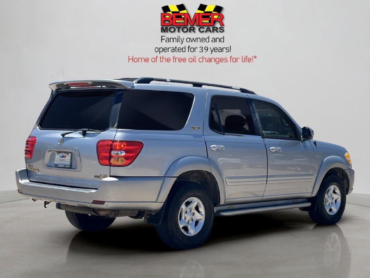 Used 2002 Toyota Sequoia SR5 RWD image 5