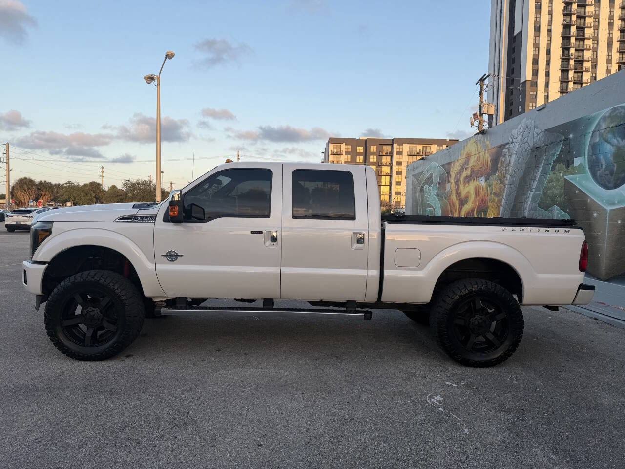 Used 2015 Ford F350 Platinum w/ Platinum Package AWD/4WD image 19