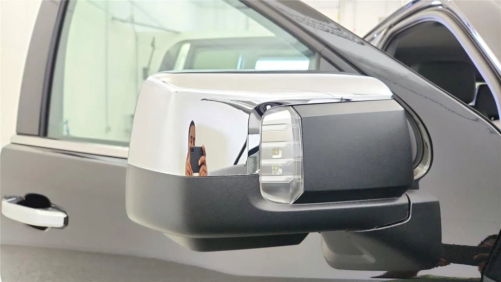 New 2026 Chevrolet Silverado 1500 LTZ w/ LTZ Convenience Package II image 18