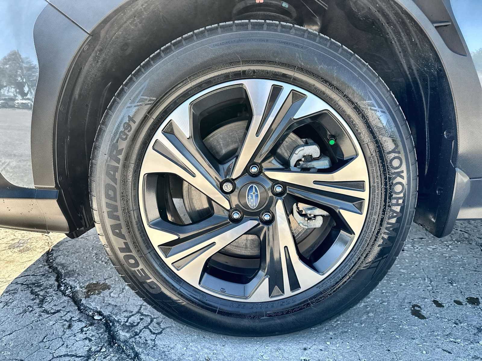 Used 2024 Subaru Crosstrek 2.0i Premium image 13