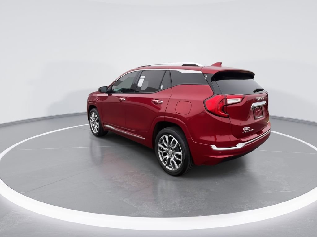 Used 2024 GMC Terrain Denali image 6