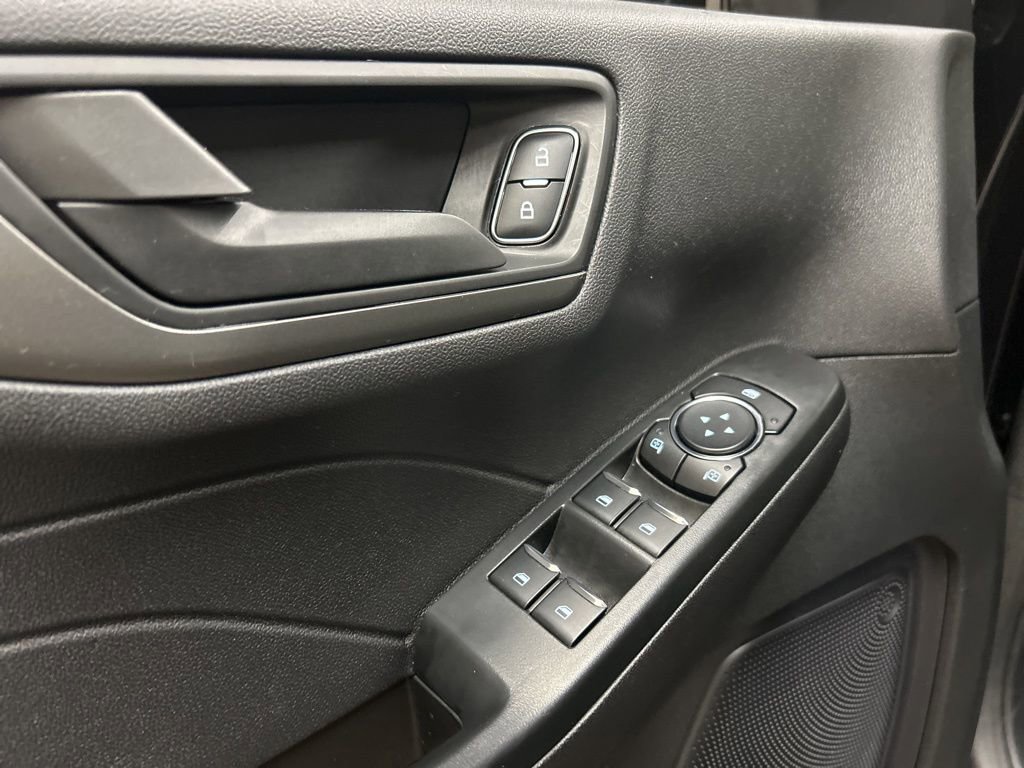Used 2025 Ford Escape Active image 26