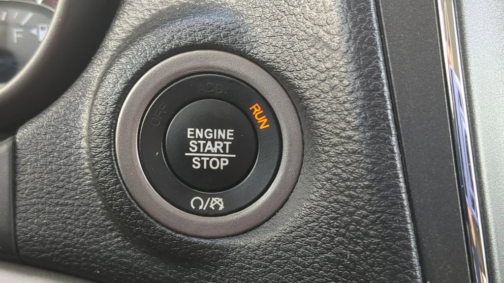 Used 2018 Dodge Journey Crossroad image 24