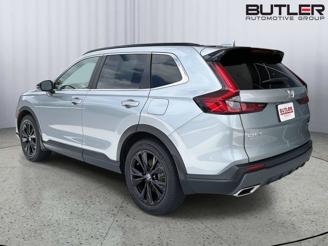 Used 2024 Honda CR-V Sport Touring image 4