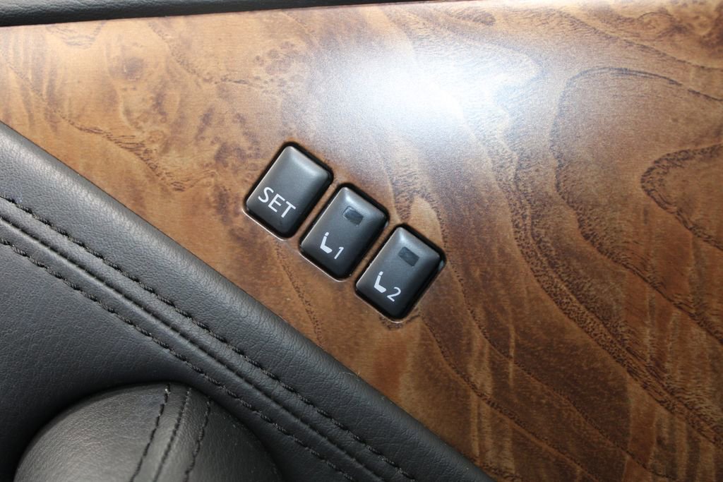 Used 2024 Nissan Armada SL image 42