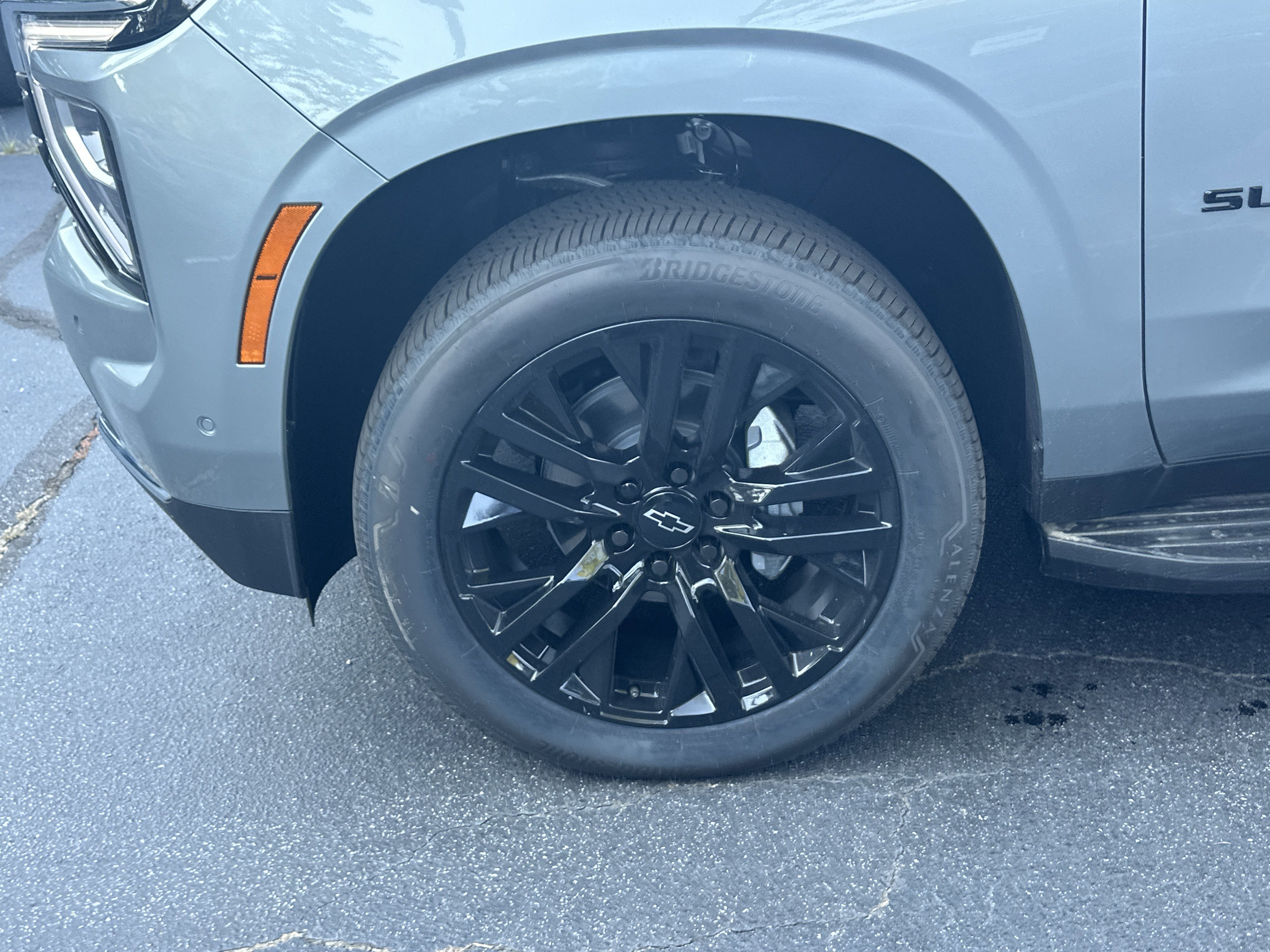 New 2025 Chevrolet Suburban Premier image 11