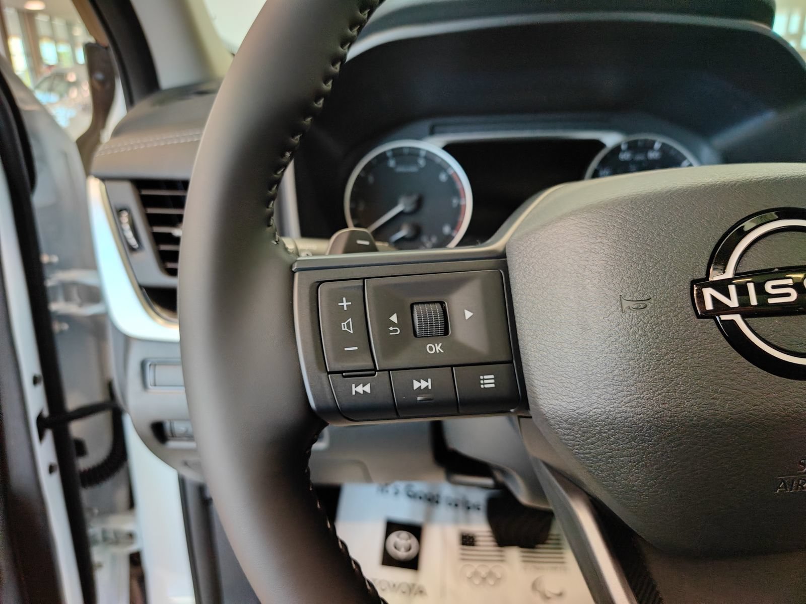 New 2026 Nissan Rogue Dark Armor AWD/4WD image 22