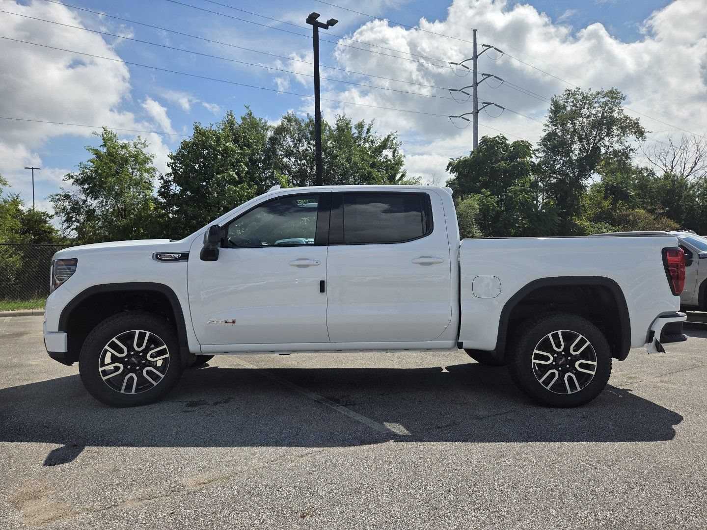New 2026 GMC Sierra 1500 AT4 w/ AT4 Premium Package AWD/4WD image 16