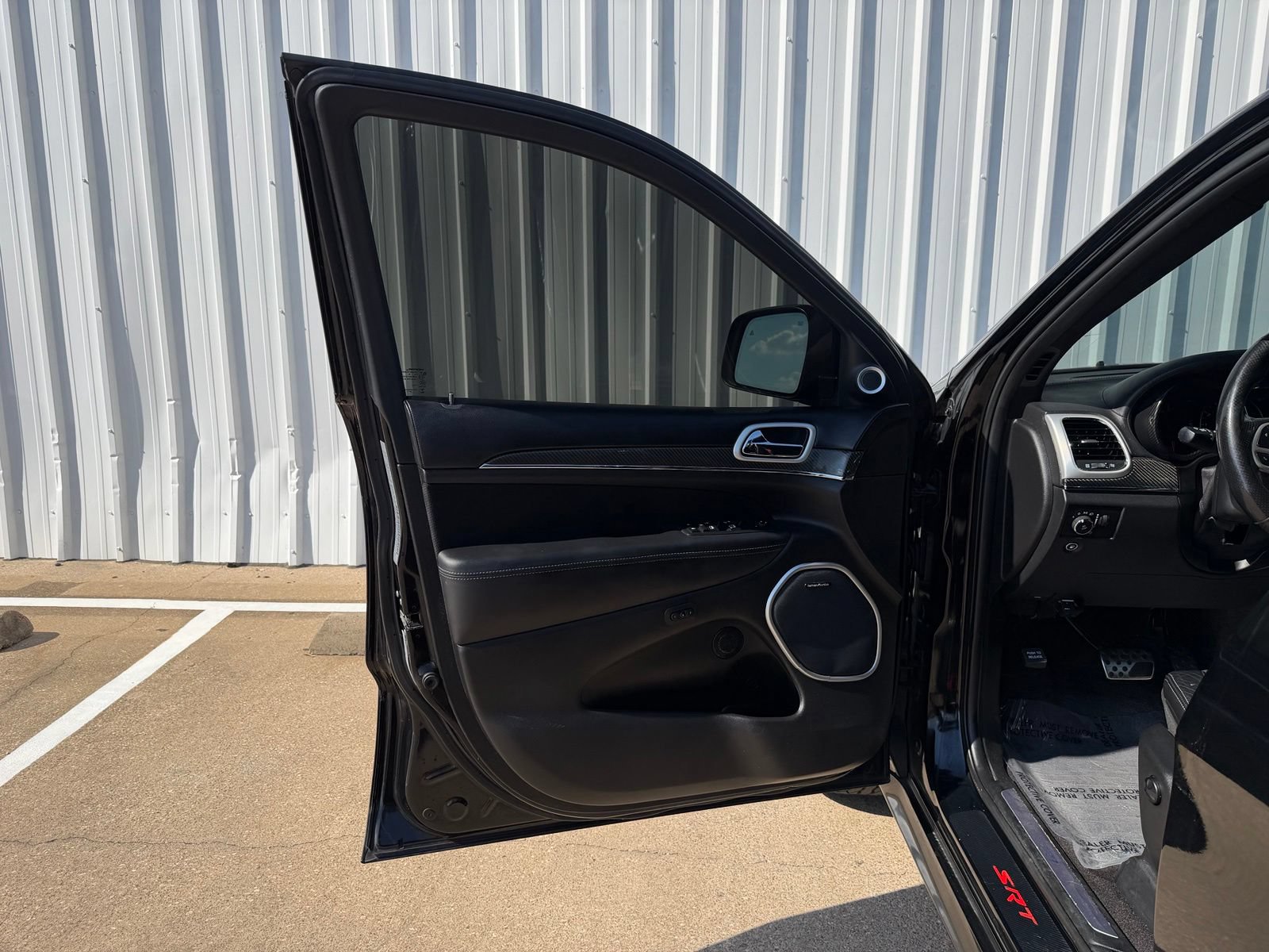 Used 2019 Jeep Grand Cherokee SRT w/ Trailer Tow Group IV AWD/4WD image 22